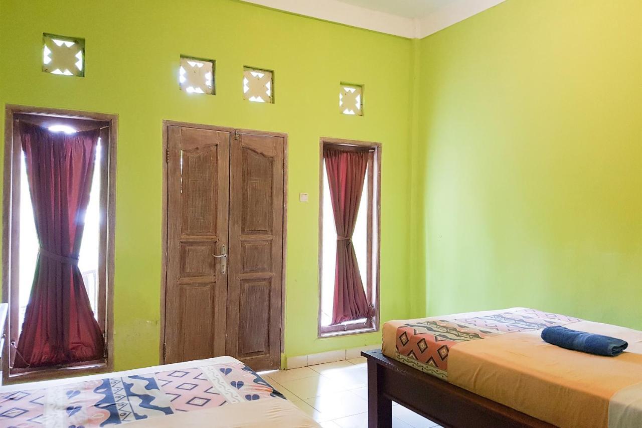 Oyo 3186 Thomas Garden Place Uluwatu Kültér fotó